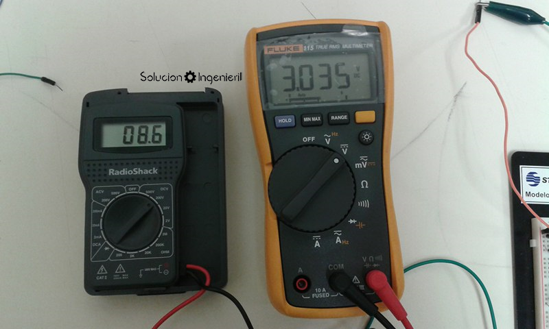Práctica - Medidor de temperatura en Centígrados y Fahrenheit - 20